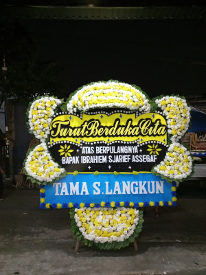 Papan Bunga Duka di Sikabu